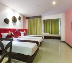 Двухместный номер Deluxe с балконом 2 отдельные кровати в The BluEco Hotel