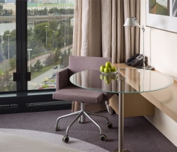 Номер стандарт с 2 односпальными кроватями в Hyatt Regency Ekaterinburg
