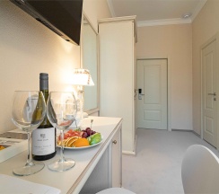Стандарт Домъ купчихи Глинкиной 4* в Домъ купца Кундышева-Володина