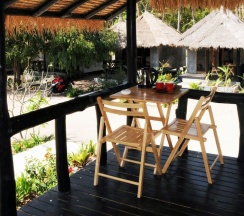 Двухместное бунгало двуспальная кровать в Secret Garden Village