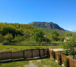 Коттедж с балконом в Китайская деревня