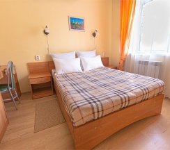 Стандарт двухместный двуспальная кровать в Троя