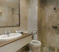 Полулюкс с 2 комнатами в Mike Beach Resort Pattaya - SHA