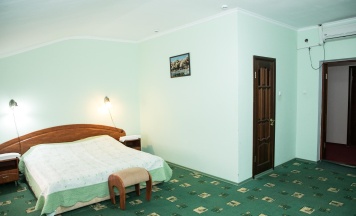 2-местный номер полулюкс (мансарда) в Тет-а-тет