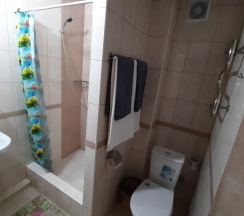 01. Двухместная комната (стандарт). 1 кровать широкая в Левладиа.ру