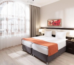 Апартамент стандарт с видом на горы 3 спальни в Апартаменты Курорта Красная Поляна