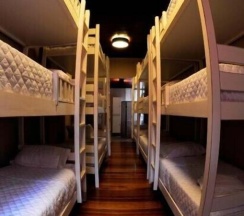 Кровать в общем номере (мужской номер) в Bahia Prime Hostel