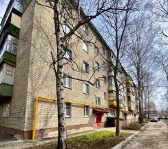 Апартаменты с балконом в Апартаменты Карла-Маркса 258 Б