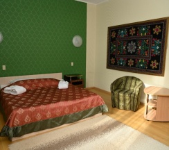 Номер Улучшенный в Пятый угол