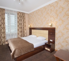 Номер стандарт №103 в Hotel central
