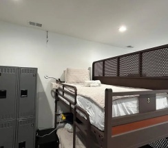 Кровать в общем номере в Stay 424 Hostel