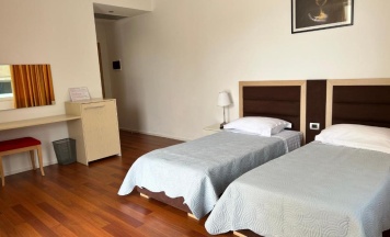 Номер Deluxe в 3B Suites