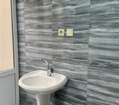 Четырех местный номер с удобствами на этаже в Кипарис