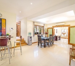 Вилла с 5 комнатами с балконом в Tropicana Pool Villa