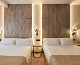 Четырёхместный номер Superior в Hotel Bristol