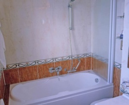 Одноместный номер Standard двуспальная кровать в Hotel Caravelle & Minicaravelle