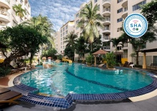 Номер Deluxe с видом на бассейн в Hin Nam Sai Suay Hotel Hua Hin