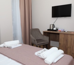 Двухместный номер Standard с балконом и с красивым видом из окна двуспальная кровать в Аскьала