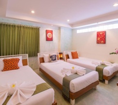 Трёхместная студия односпальная кровать в My Way Hua Hin Music Hotel