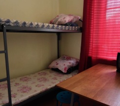 Кровать в общем номере в Большая Семья