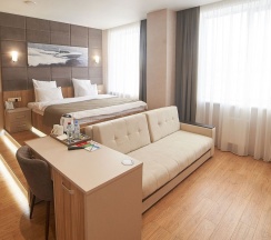 Номер-студио Делюкс с видом на озеро в F911