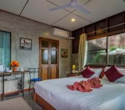 Двухместное бунгало Deluxe двуспальная кровать в Kanya Cozy Bungalows Kata Beach