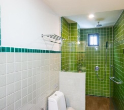 Семейный номер Standard с балконом в Baan Huen Phen