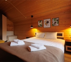 Дача с видом на поляну в Пасторское озеро