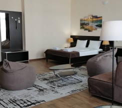 СТУДИО (с балконом) в Альба