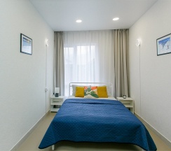 Апартаменты "На листопадной 15А" в Саквояж