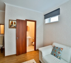 №1 Улучшенный двухместный номер с двуспальной кроватью в Eva Apartments