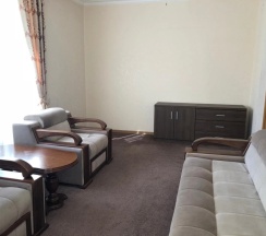 Двухместный полулюкс с 2 комнатами с балконом и с красивым видом из окна двуспальная кровать в Энергетик