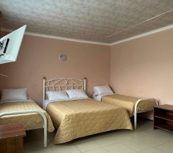 Четырехместный номер стандарт в Come Inn