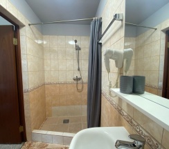 Гостевая комната с гостиной. в На Невском