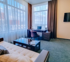 Представительский Люкс в Кристалл