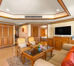 Двухместный люкс Regency c 1 комнатой двуспальная кровать в Royal Cliff Beach Hotel Pattaya