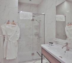 Номер Стандарт с видом на сад двуспальная кровать в Garden Resort