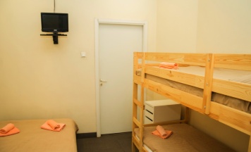 10-1 номер: место в 3-местном номере в Club 1957