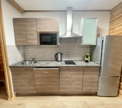 Вилла с балконом и с красивым видом из окна в Аврора Country House