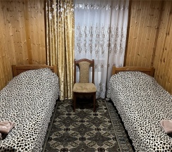 Гостевой дом на 10 человек с банкетным залом в Кругозор 2