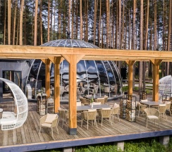 Вилла с панорамными окнами в Pinewood resort&SPA