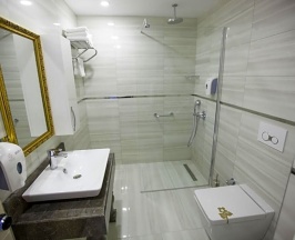 Номер Deluxe с частичным видом на море в Azura Deluxe Resort & Spa