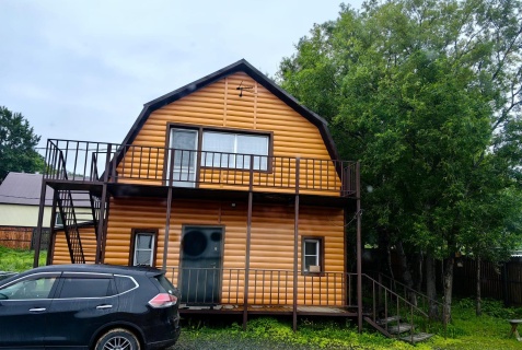 Петропавловск-Камчатский: Коттедж Халактырский двор