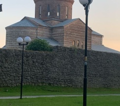 Четырёхместный номер Standard с балконом и с видом на город в Ривьера