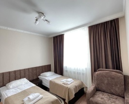 3-местная комната улучшенная в Комфорт хаус