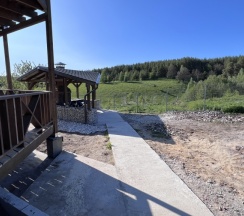 Коттедж Superior с балконом и с красивым видом из окна в Горки