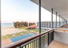 Двухместный номер Deluxe с видом на море двуспальная кровать в Sea Sand Sun Hua Hin Resort