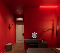 Двухместный номер Superior (двуспальная кровать) в Апартаменты Red room в NikolaevBuilding