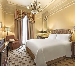 Двухместный номер Classic двуспальная кровать в Hotel Grande Bretagne, a Luxury Collection Hotel, Athens