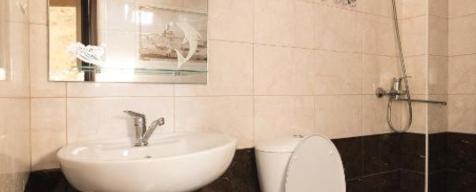 Двухместный номер Superior с балконом и с видом на горы двуспальная кровать в Дея